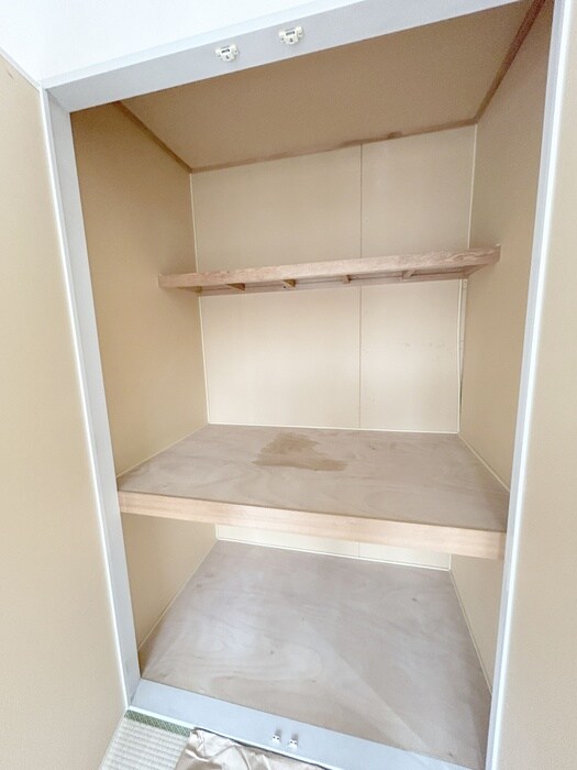 物件内観写真12　(収納)