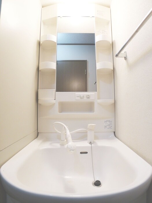 物件内観写真9　(洗面)