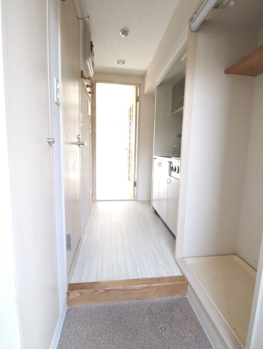 物件内観写真21　(玄関)