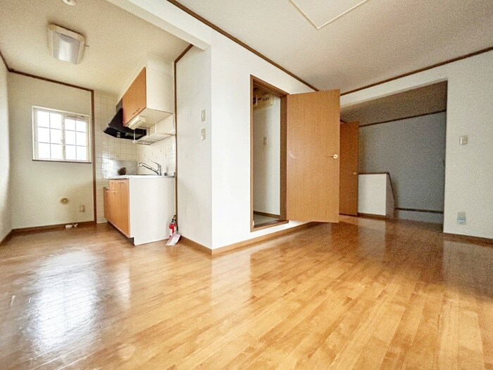 物件内観写真8　(居室)