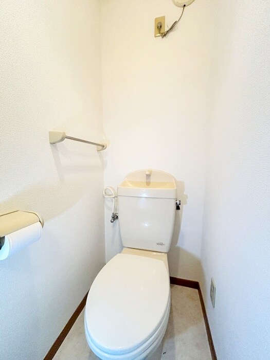 物件内観写真15　(トイレ)