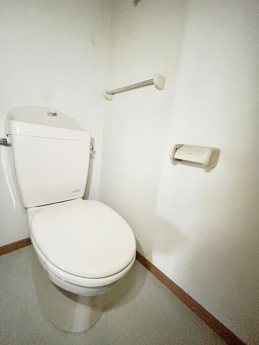 物件内観写真16　(トイレ)