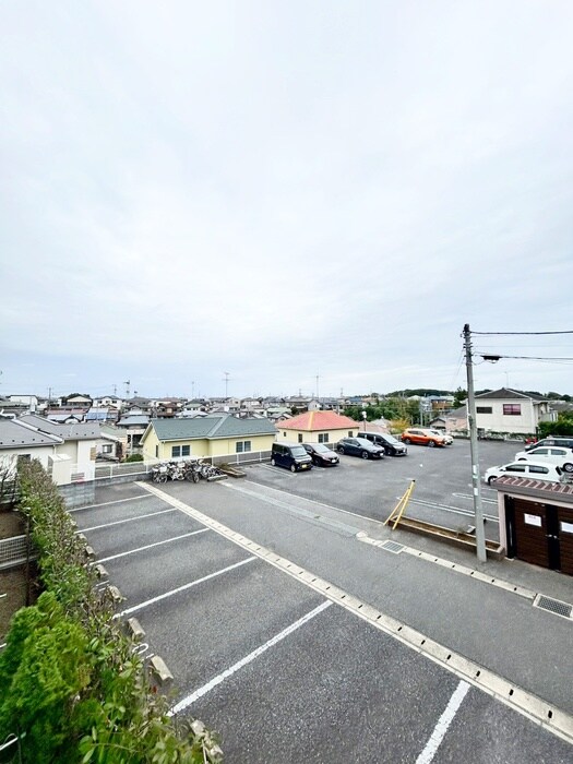 物件内観写真21　(室内からの展望)