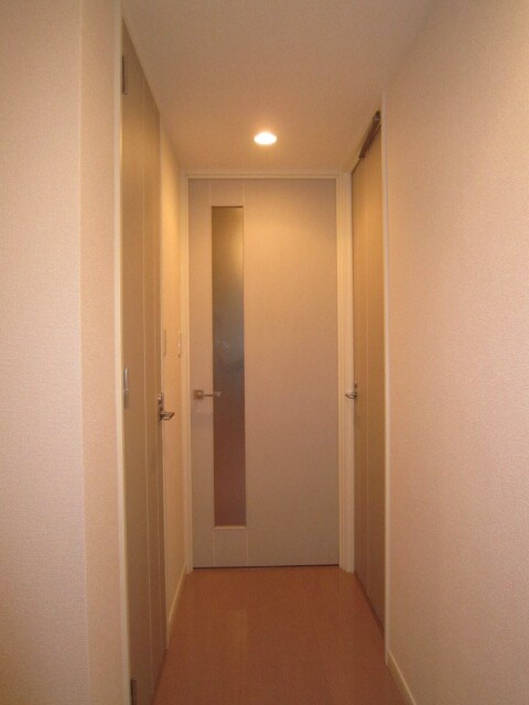 物件内観写真16　(廊下)