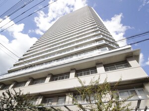 ｲｰｽﾄｺﾓﾝｽﾞ清澄白河ﾌﾛﾝﾄﾀﾜｰ外観写真
