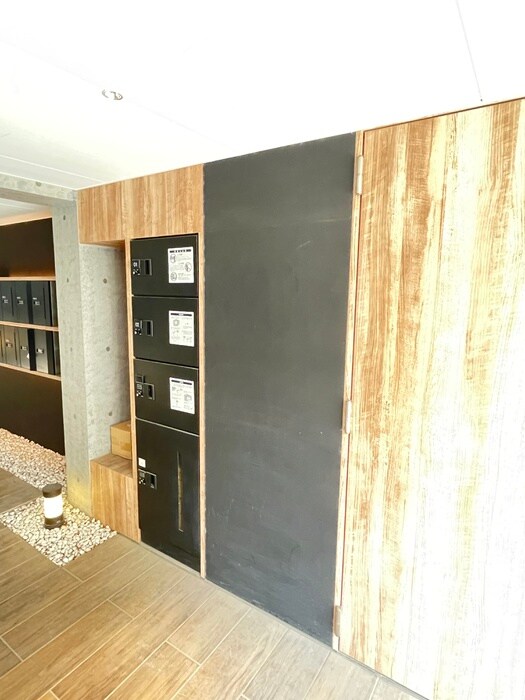 物件外観写真4　(建物設備)