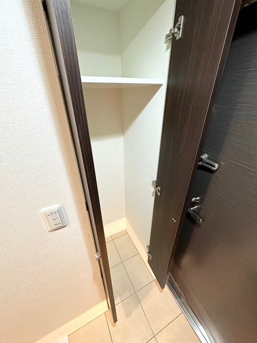 物件内観写真18　(収納)