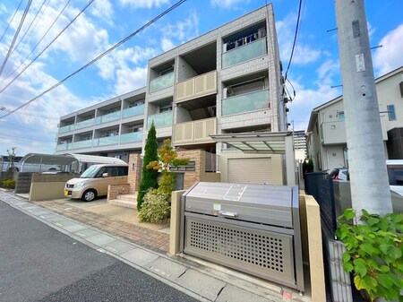 ラフィネ浦和美園外観写真