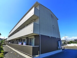 ガードナー百合ヶ丘外観写真