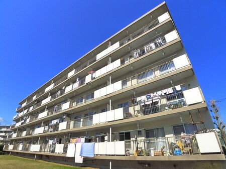 村上団地３街区３１棟外観写真