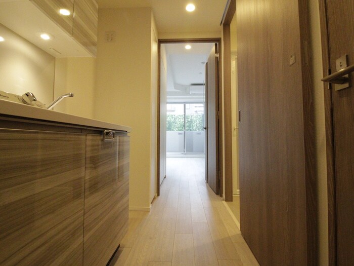 物件内観写真13　(廊下)