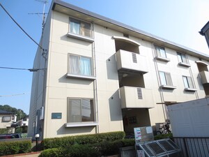 ドエル久地外観写真