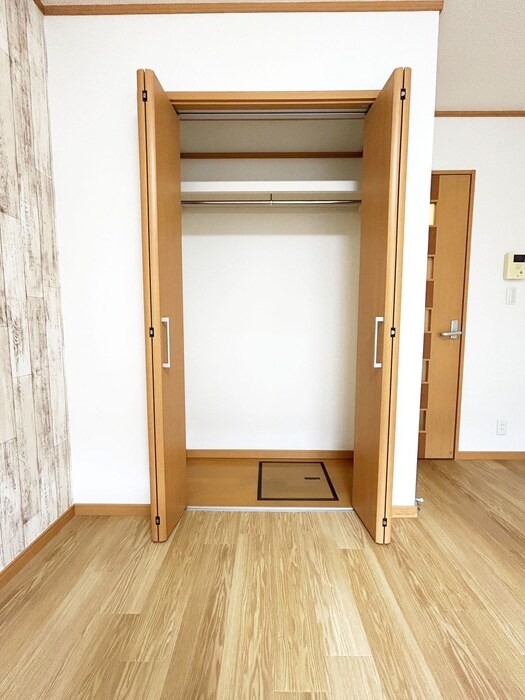 物件内観写真11　(収納)