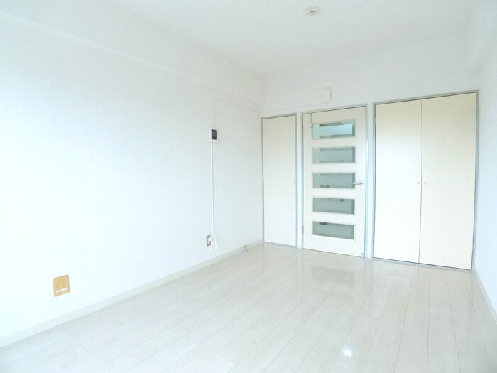 物件内観写真10　(居室)