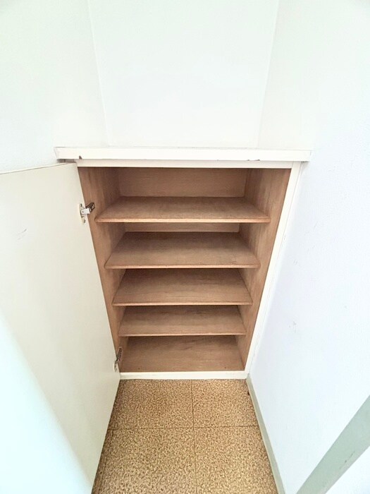 物件内観写真17　(靴箱)