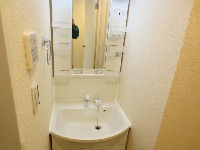 物件内観写真12　(洗面)