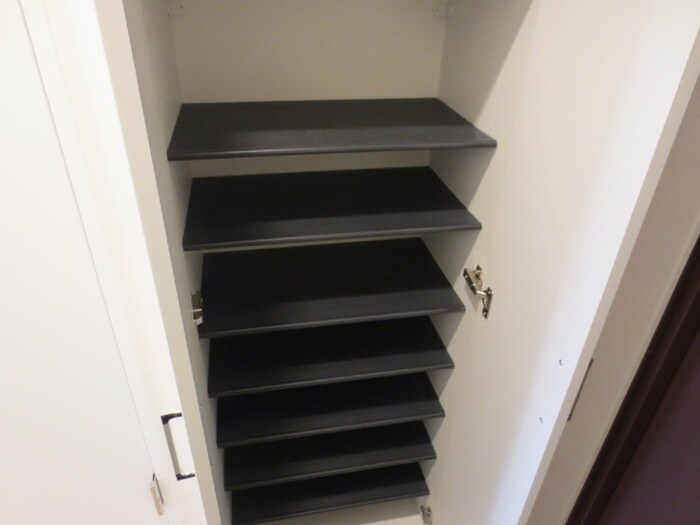 物件内観写真13　(靴箱)