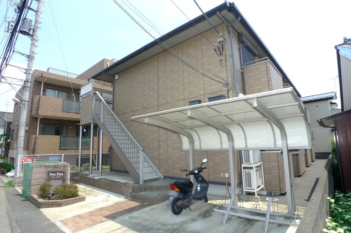 物件外観写真3　(駐輪場)