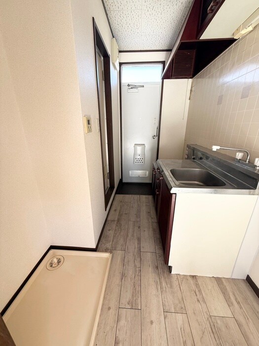 物件内観写真19　(廊下)