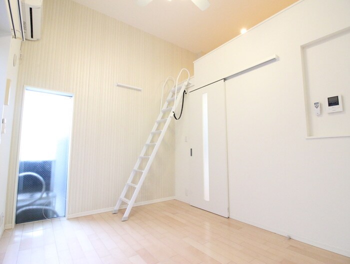 物件内観写真8　(居室)