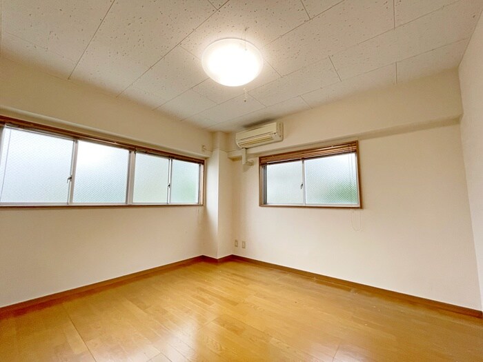 物件内観写真11　(居室)