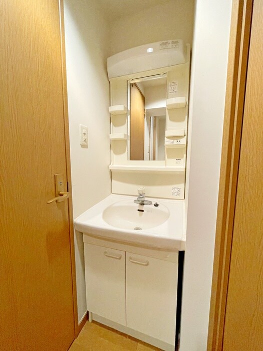 物件内観写真12　(洗面)