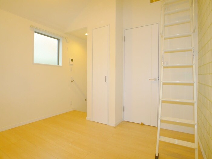 物件内観写真9　(居室)