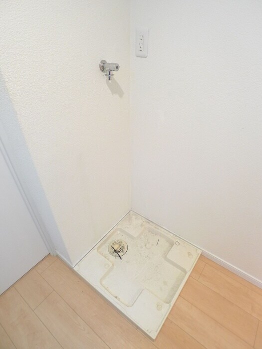 物件内観写真19　(洗濯機置場)