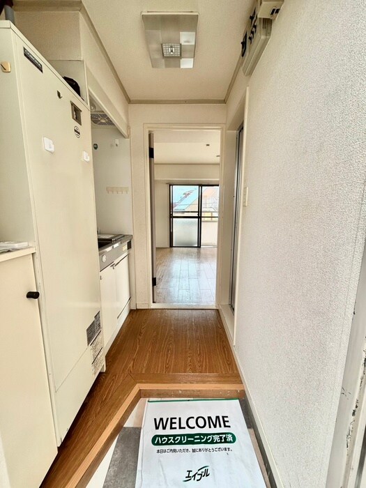 物件内観写真13　(廊下)