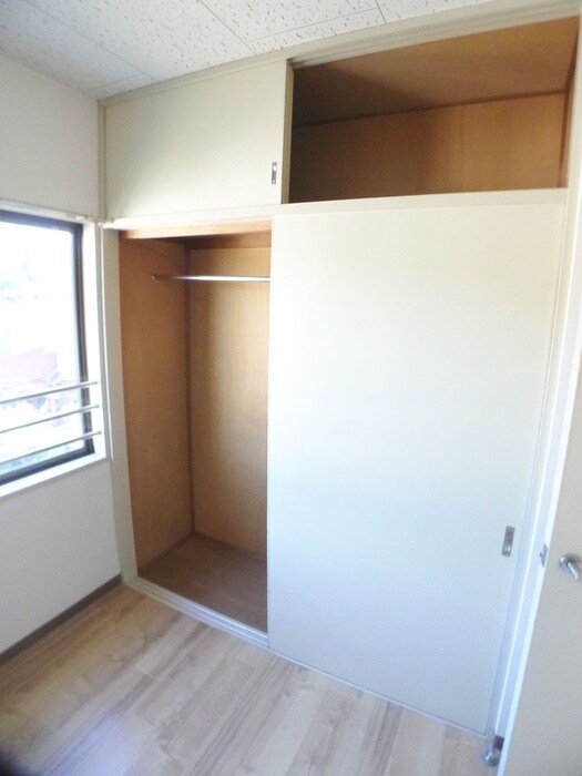 物件内観写真12　(収納)