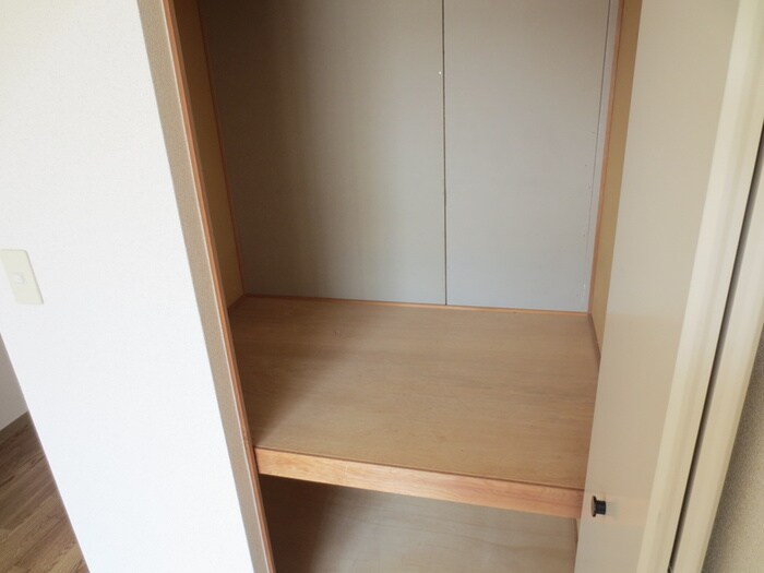 物件内観写真13　(収納)