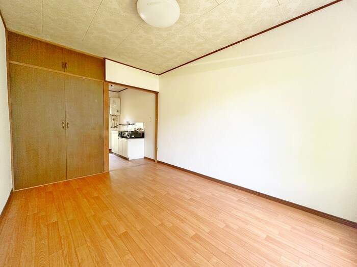 物件内観写真8　(居室)