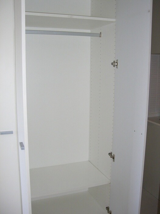 物件内観写真8　(収納)