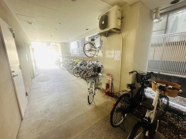 駐輪場