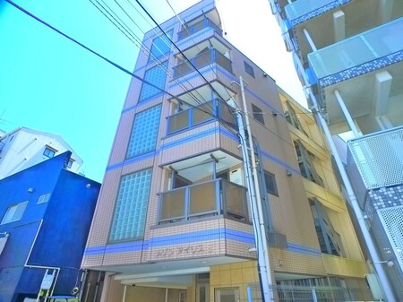 メゾンアイリスE外観写真