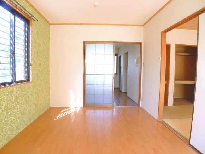 物件内観写真7　(居室)