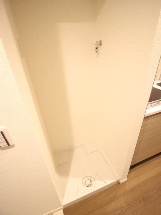 物件内観写真8　(洗濯機置場)