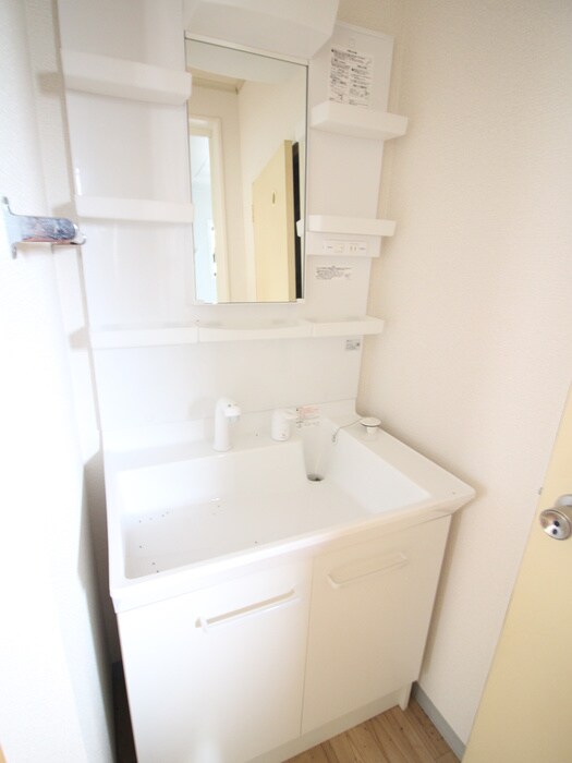 物件内観写真9　(洗面)