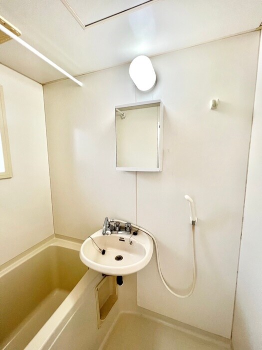 物件内観写真13　(洗面)