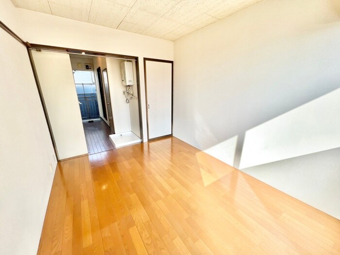 物件内観写真19　(居室)