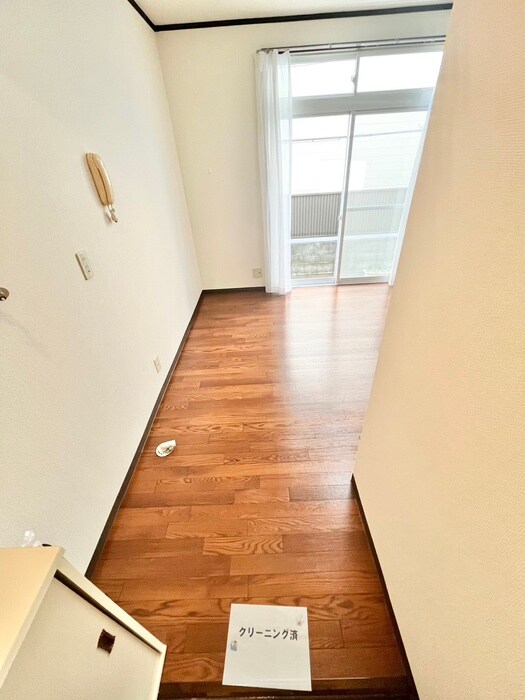 物件内観写真18　(廊下)