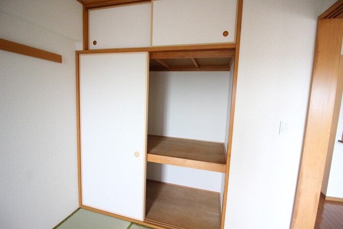 物件内観写真21　(収納)