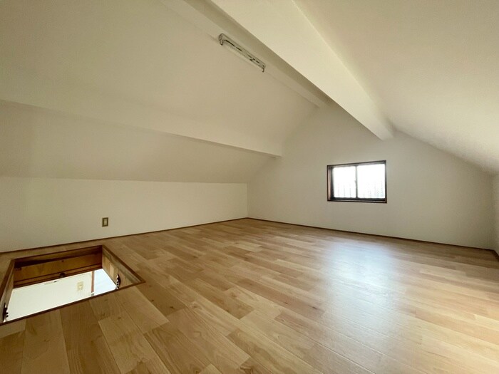 物件内観写真11　(ロフト)