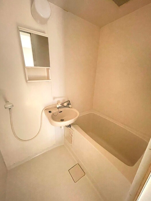 物件内観写真12　(バス／シャワールーム等)