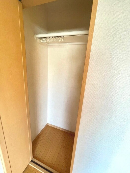物件内観写真16　(収納)