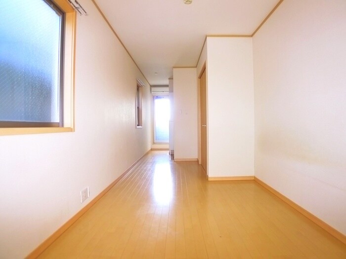 物件内観写真9　(居室)