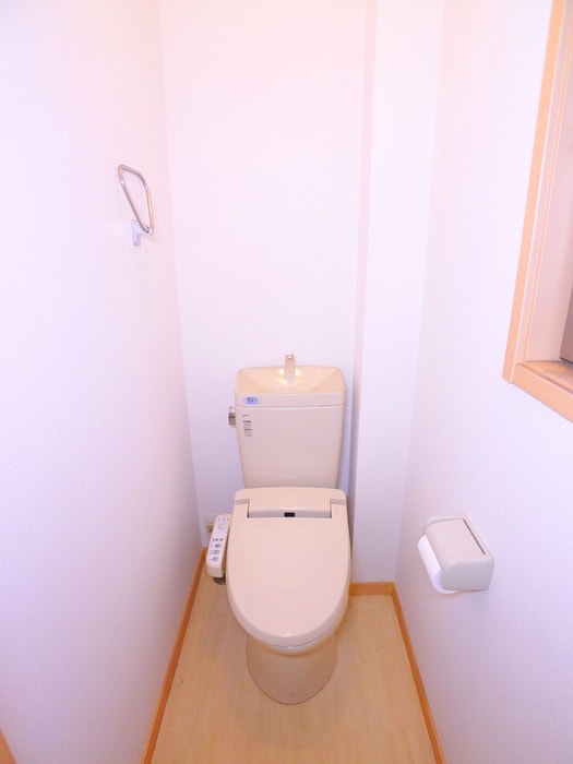 物件内観写真16　(トイレ)