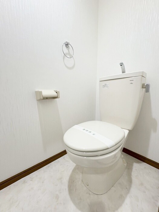 物件内観写真10　(トイレ)