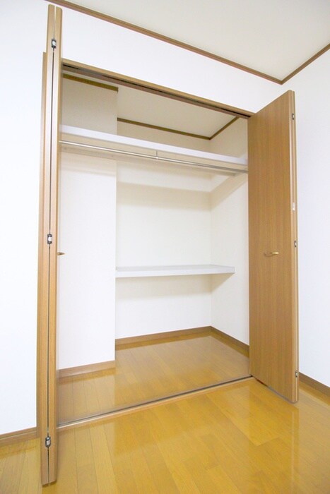 物件内観写真16　(収納)