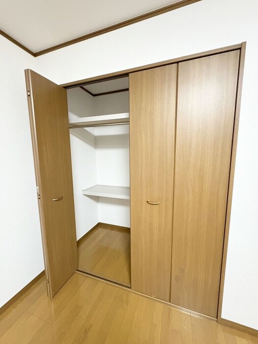 物件内観写真16　(収納)